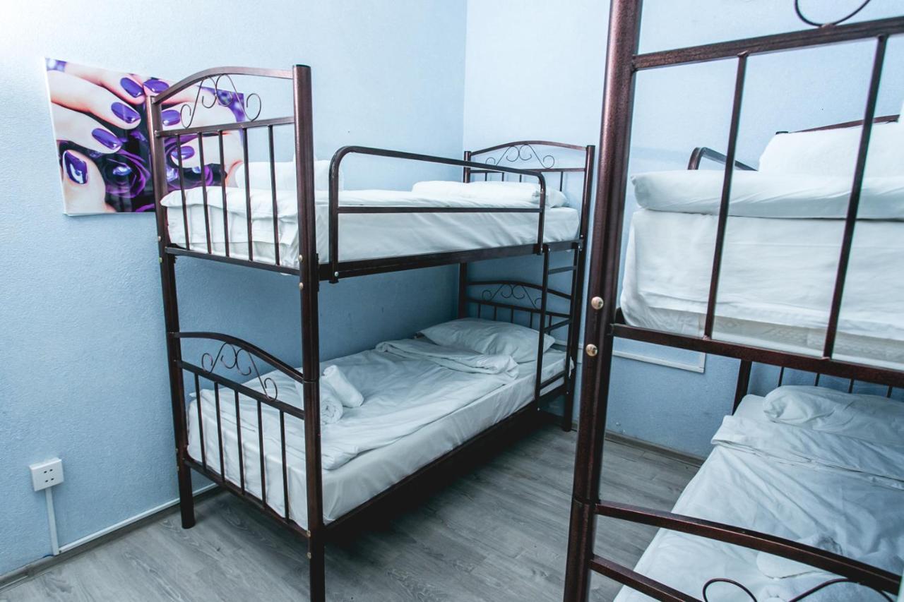 Sherlock Holmes Hostel Bakoe Buitenkant foto