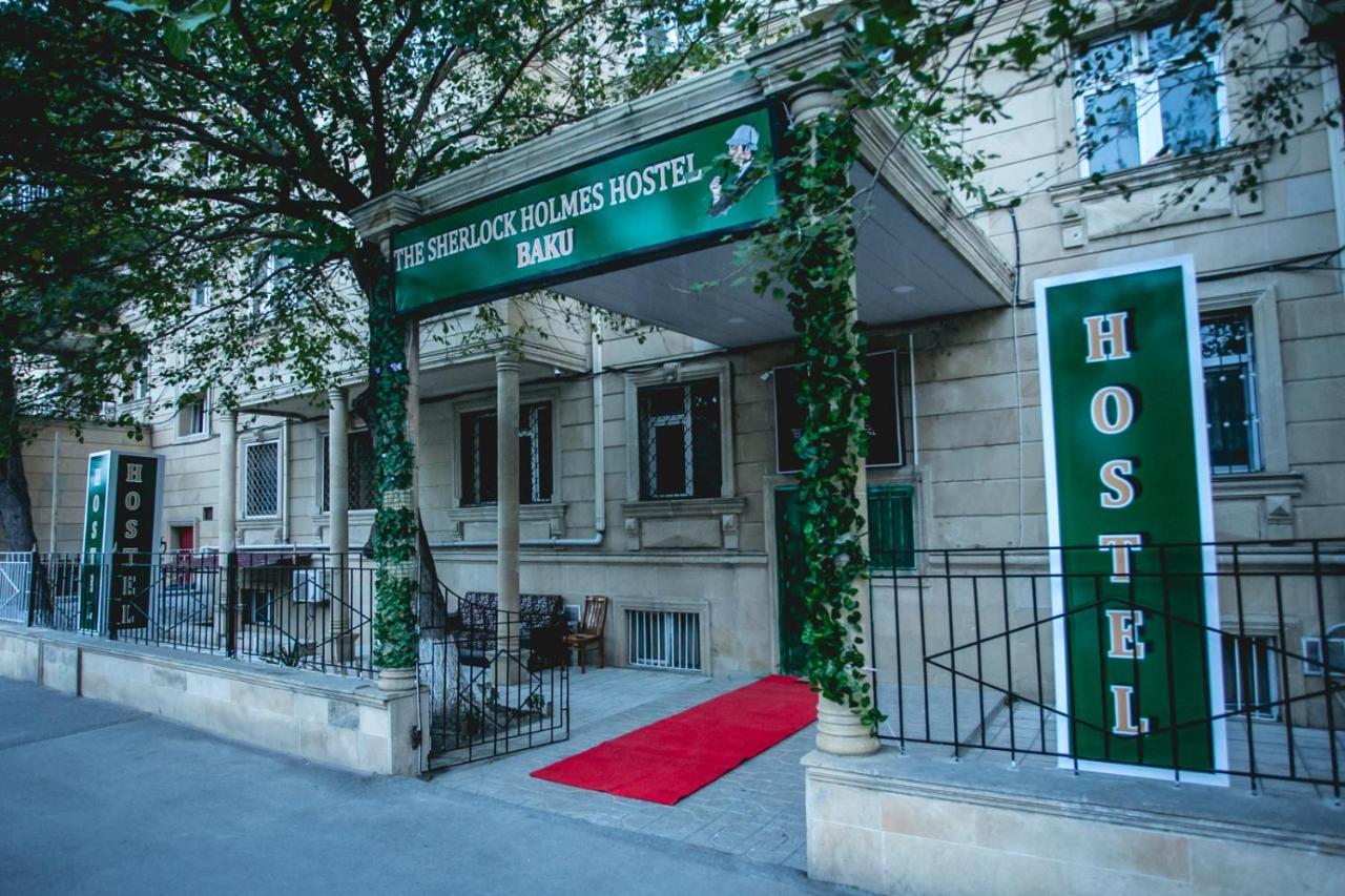Sherlock Holmes Hostel Bakoe Buitenkant foto