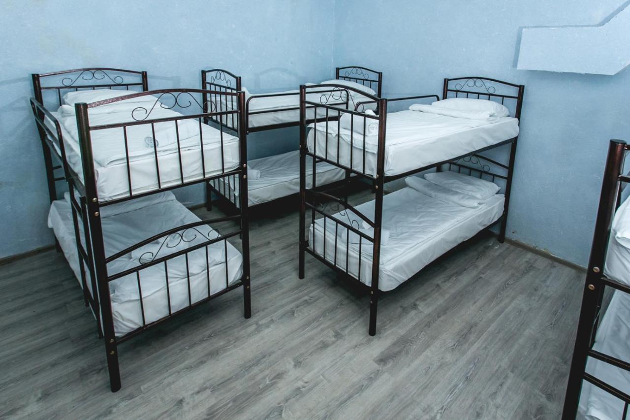 Sherlock Holmes Hostel Bakoe Buitenkant foto